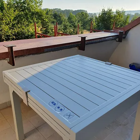 Trilocale In Verdesirente *